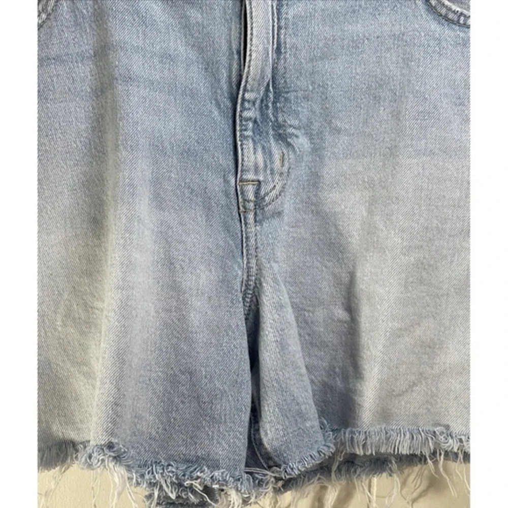 Vintage Y2K Lauren Ralph Lauren‎ black label Jean Shorts 14 raw hem light wash